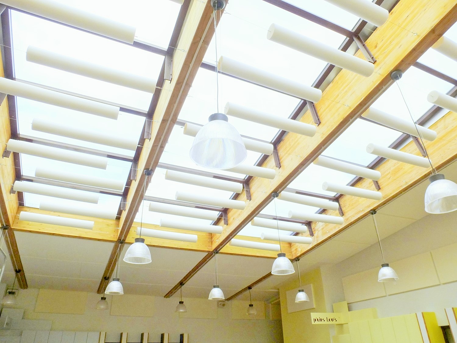 Baffles & objets acoustiques - Baffles & objets Baffles Absorber Rondo posée au plafond par suspension