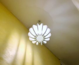 Luminaires acoustiques - Luminaire acoustique posé au plafond par suspension